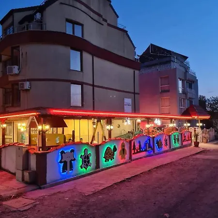 Cantilena Hotel ホテル ネセバル