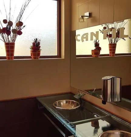 Cantilena Hotel 3* ネセバル