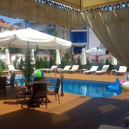 Cantilena Hotel ホテル 3*